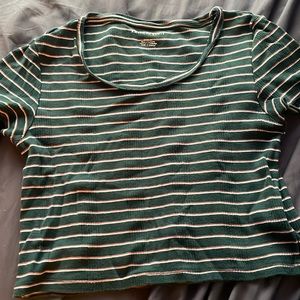 Green cropped top